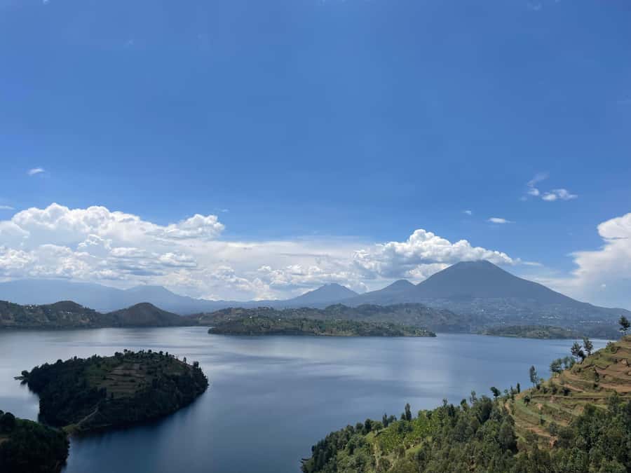 From Kigali: Twin Lakes Burera and Ruhondo Day Trip - Boat ride, kayaking, and quiet water