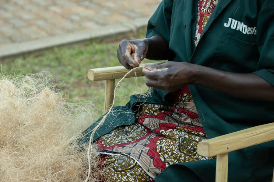 Kigali: Traditional Carpet Weaving (Ikirago) + amazing views - Working with sisal fiber and traditional tools