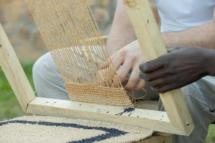 Kigali: Traditional Carpet Weaving (Ikirago) + amazing views - Making the mini Ikirago carpet