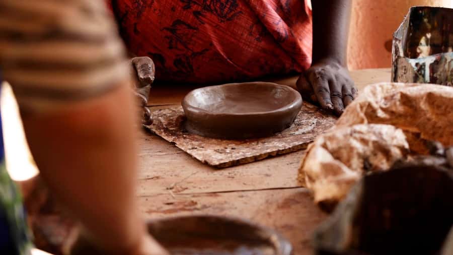 Kigali: Traditional Kubumba Pottery Making with Local Women - Your first few minutes with the local artisans