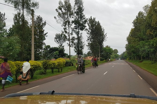 One-day Akagera National Park Game Drive with a Choice 4x4 - The early pickup and the road from Kigali