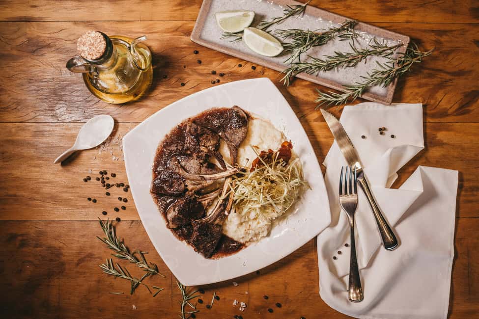 Vegan Fine Dining Experience - Service, atmosphere, and the fine-dining label
